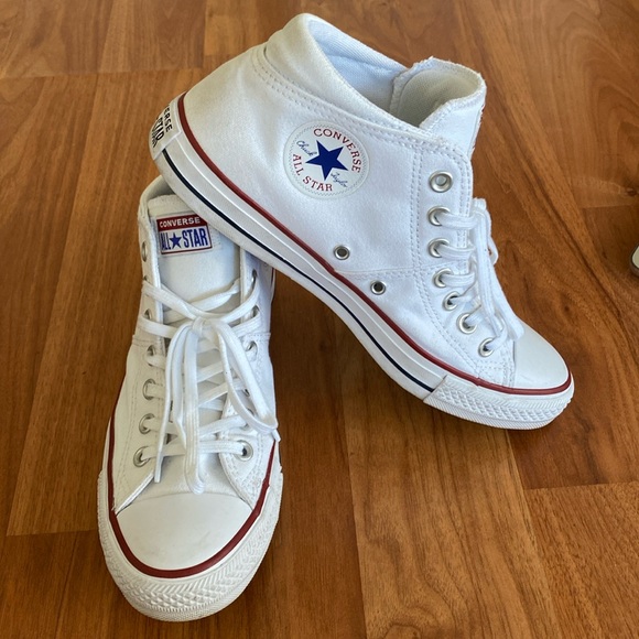 ❤️ Converse White Canvas Size 9.5 Sneakers Box included - Picture 5 of 14